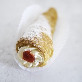 Horn with Fresh Cream