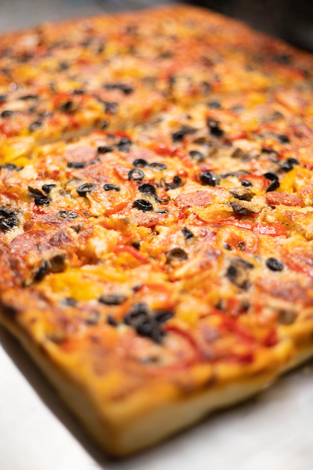 Deep pan Pizza