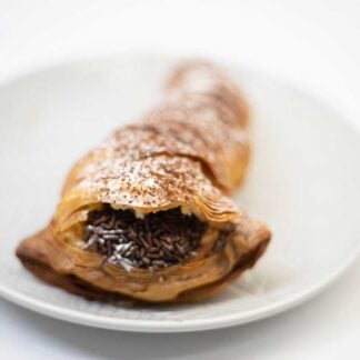 Sfogliatelle with Chocolate cream
